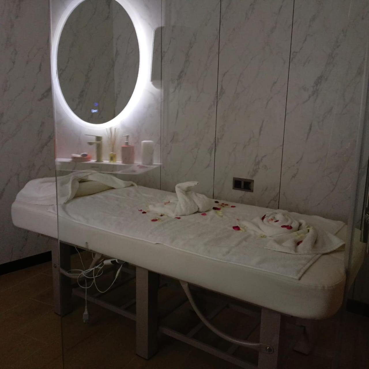 Hotel La Perla Αλ Χοσέιμα Εξωτερικό φωτογραφία